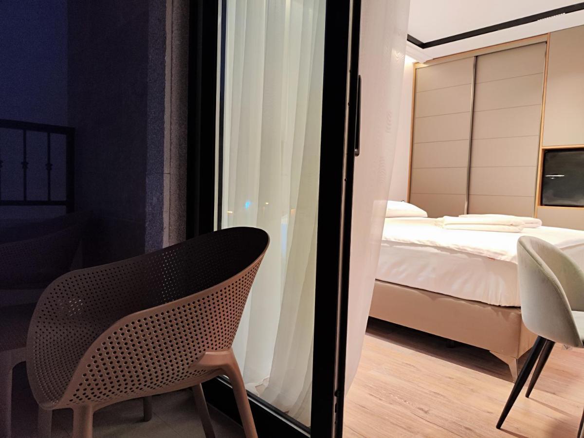 Amd Premium Rooms Будва Екстериор снимка