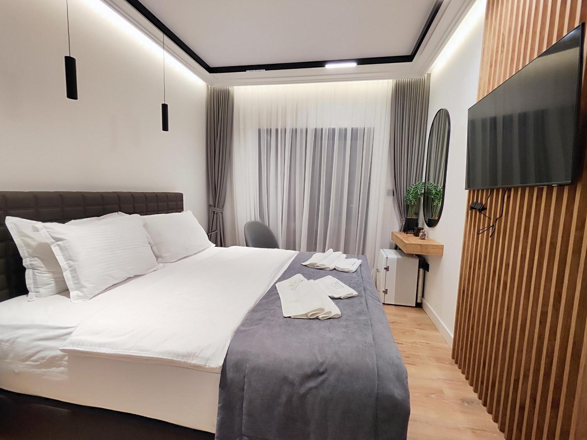 Amd Premium Rooms Будва Екстериор снимка