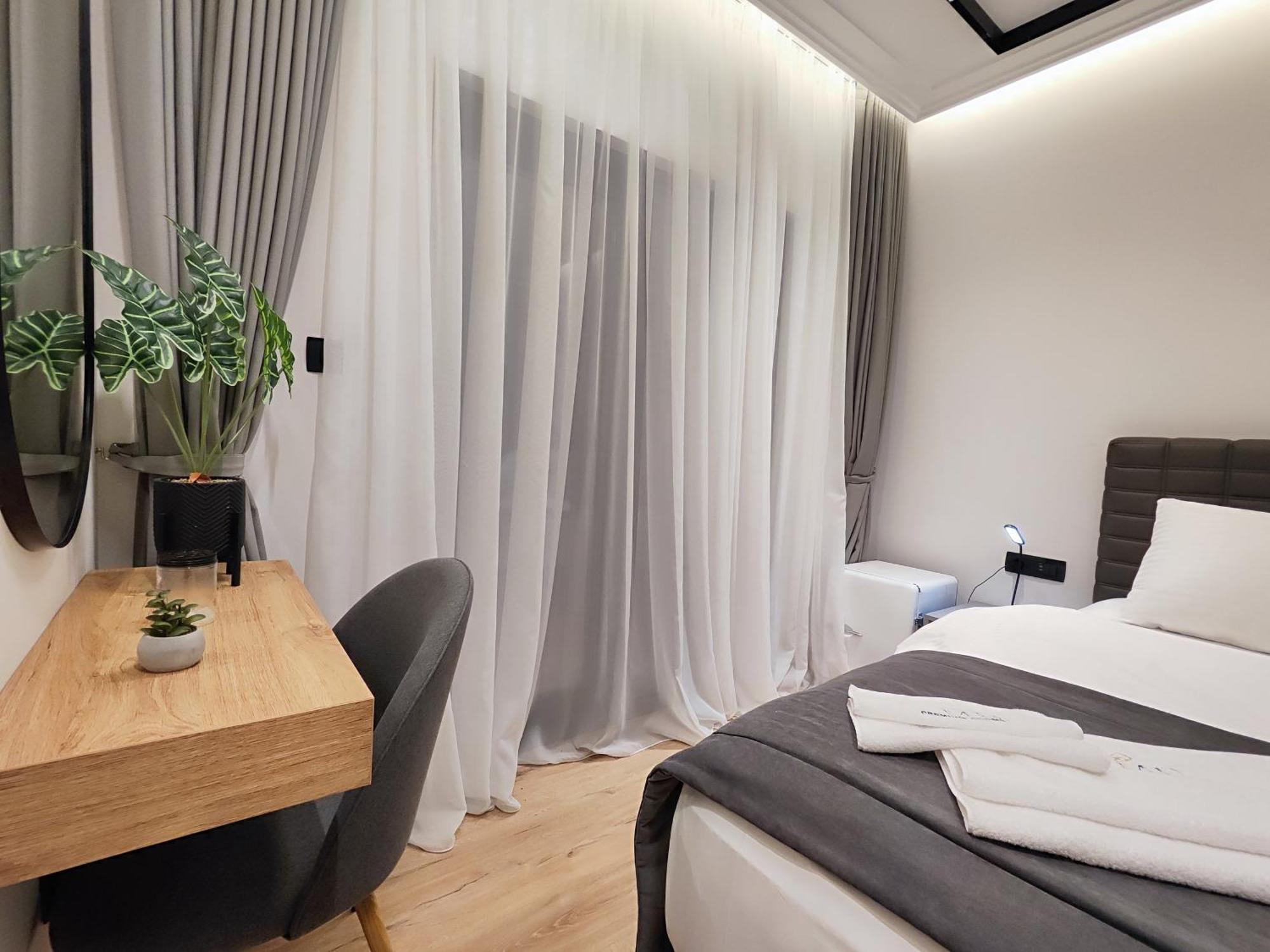 Amd Premium Rooms Будва Екстериор снимка