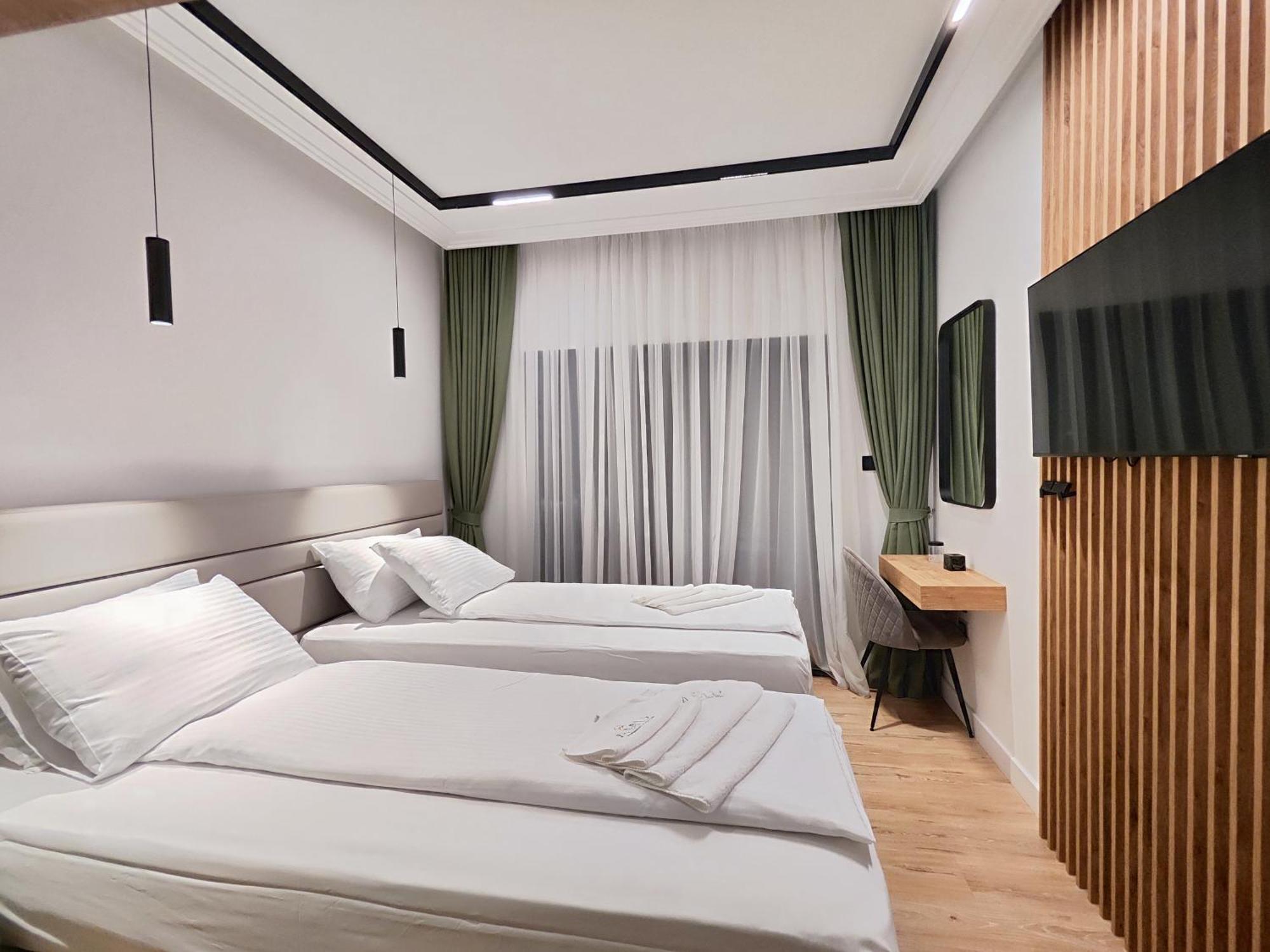 Amd Premium Rooms Будва Екстериор снимка